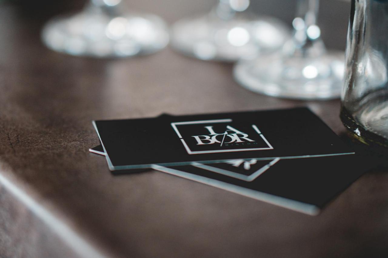 Hotel LaBor Kvártély Tokaj Esterno foto