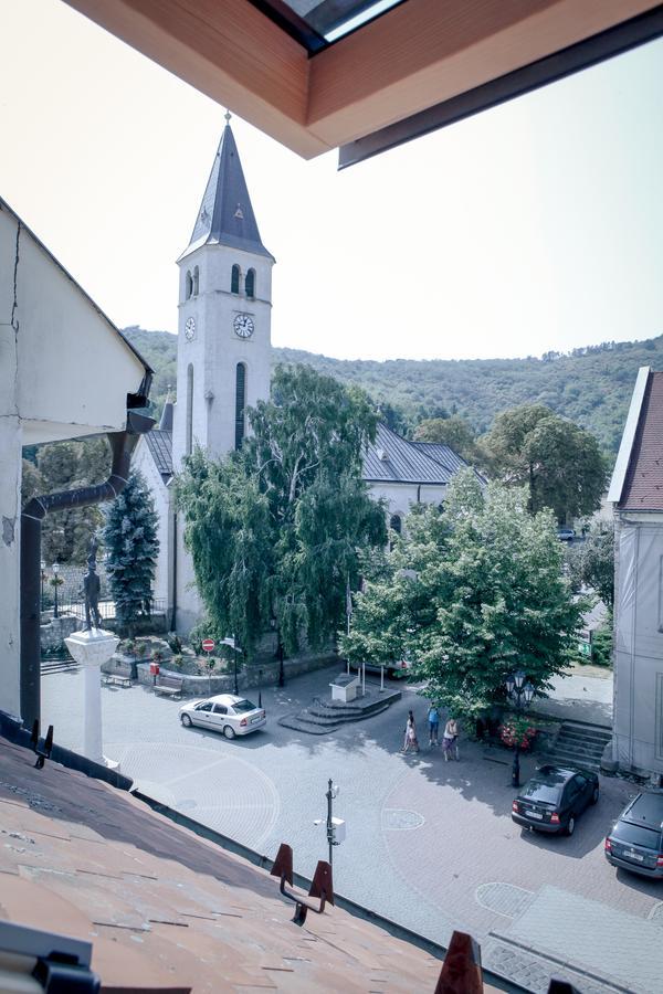 Hotel LaBor Kvártély Tokaj Esterno foto