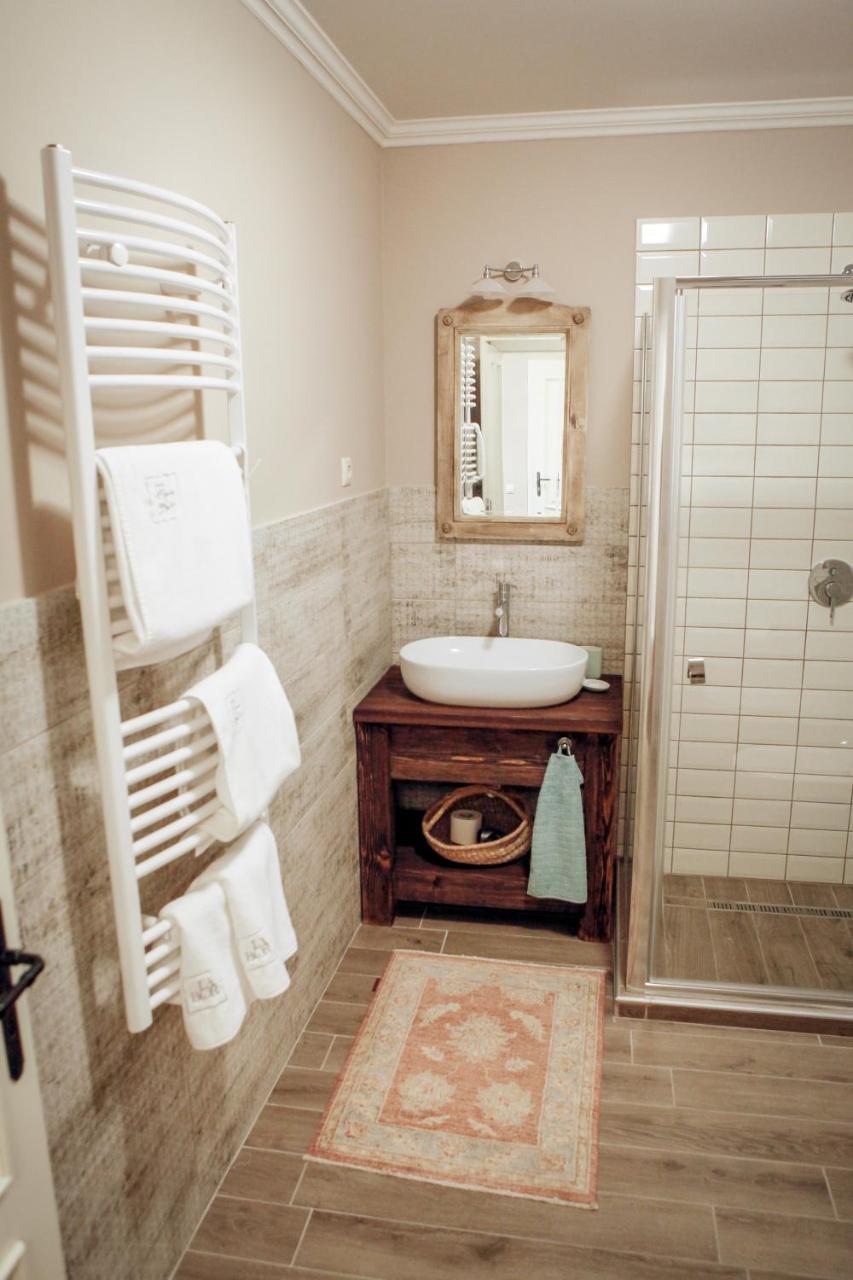 Hotel LaBor Kvártély Tokaj Esterno foto